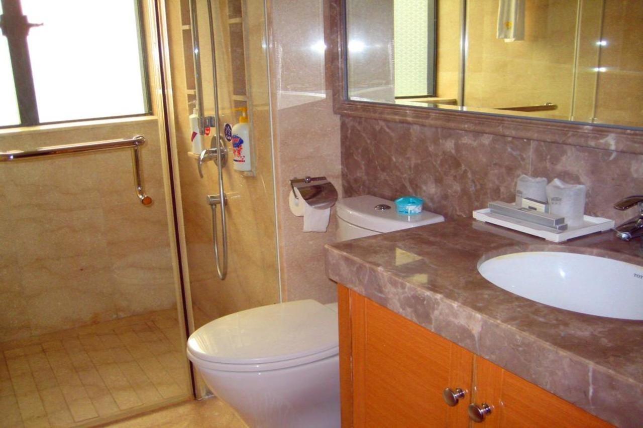 She & He Service Apartment Huifeng Гуанчжоу Экстерьер фото
