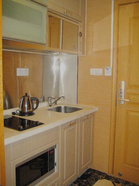 She & He Service Apartment Huifeng Гуанчжоу Экстерьер фото