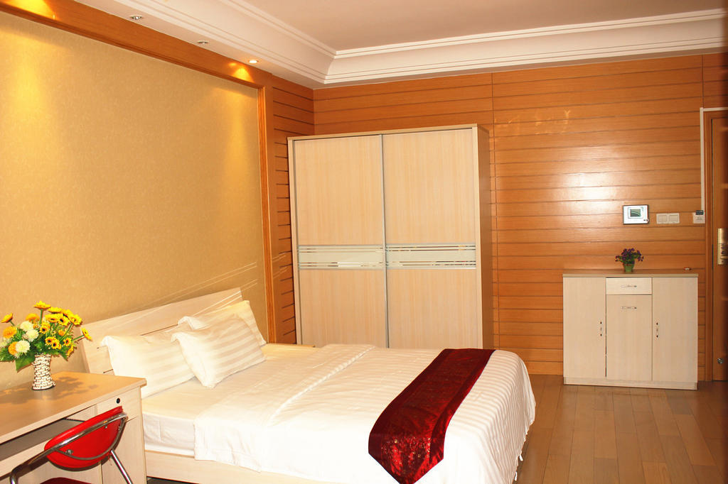 She & He Service Apartment Huifeng Гуанчжоу Экстерьер фото